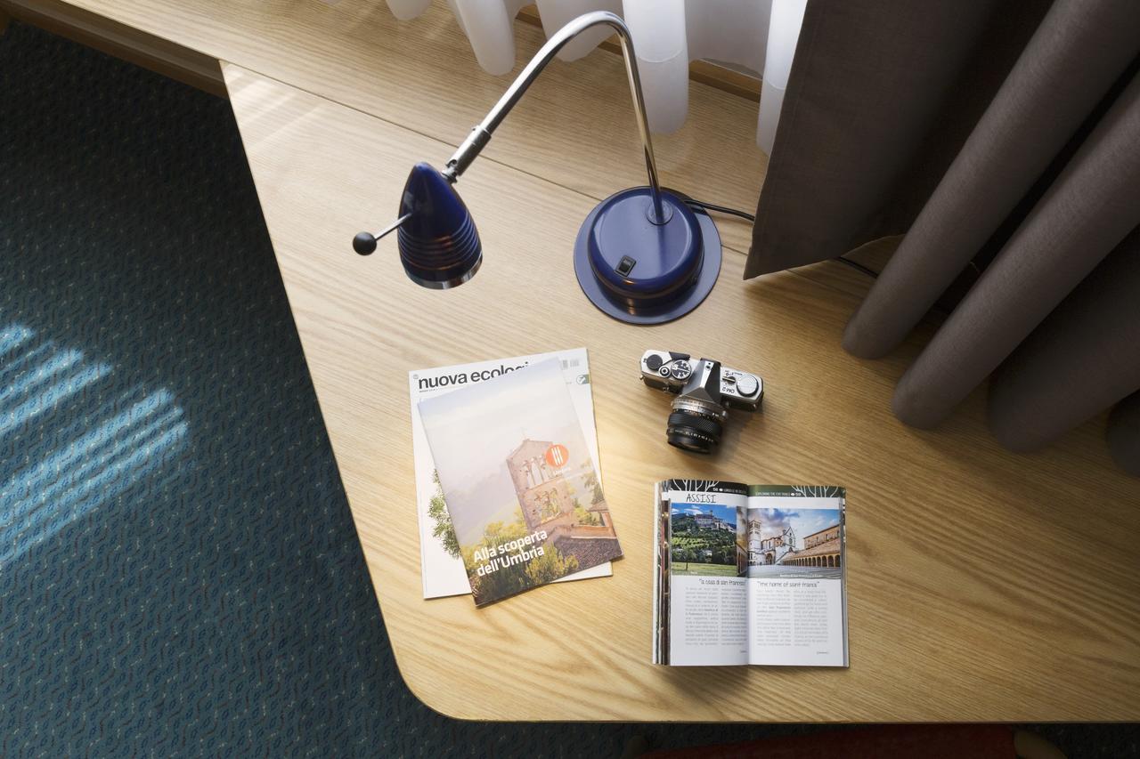 City Hotel & Suites โฟลีโญ ภายนอก รูปภาพ